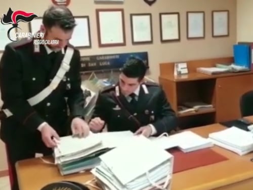 Truffe alle assicurazioni e falsi incidenti, 66 indagati in Calabria