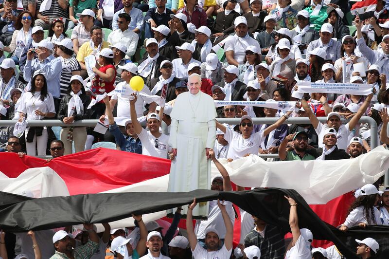 Il Papa dice messa al Cairo 3