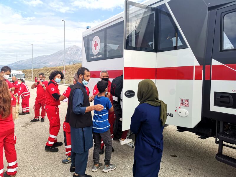 Gli afghani nell'hub di Avezzano 2