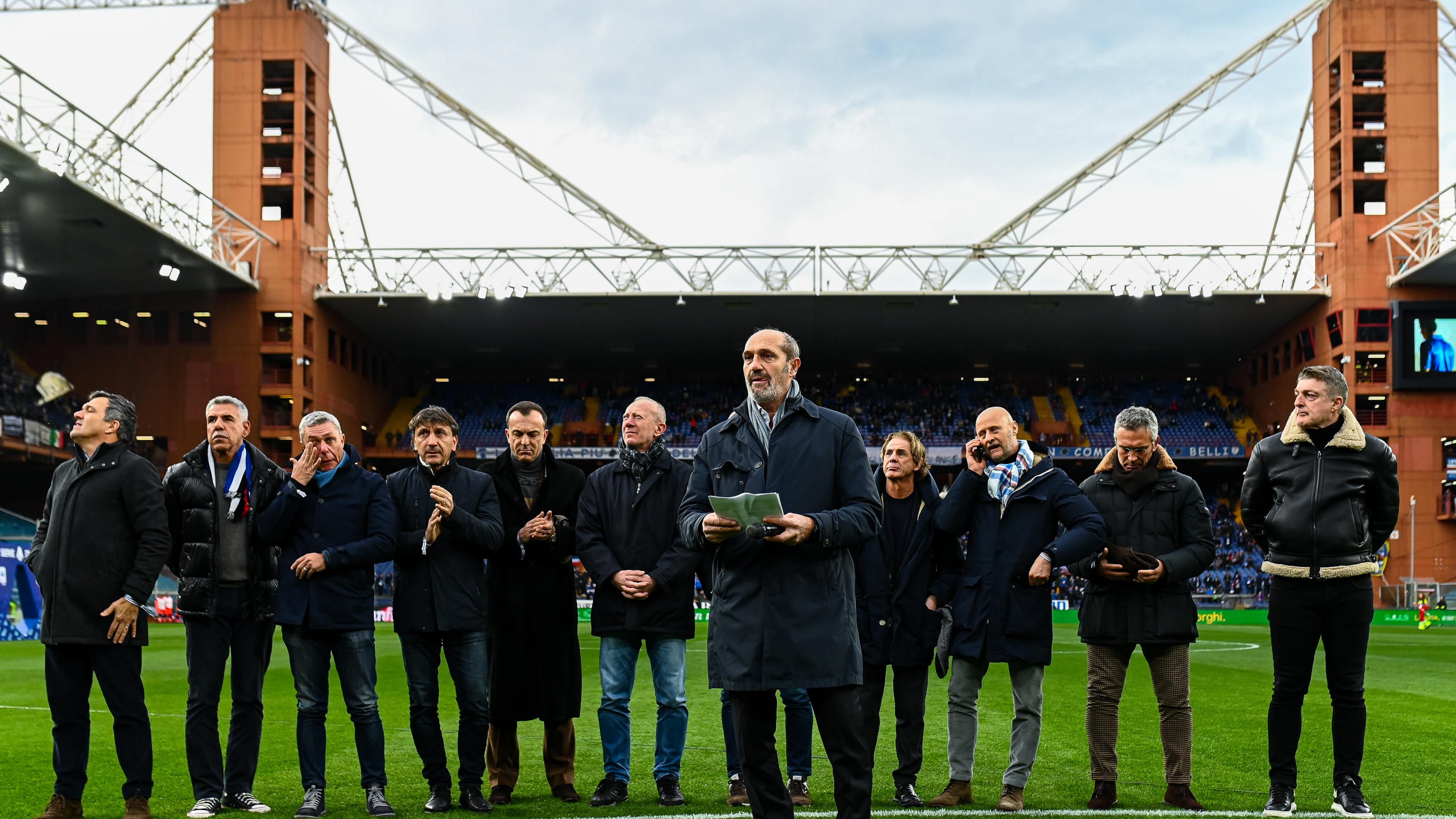 La Samp dello scudetto ricorda Vialli: commozione al Marassi