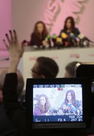 Le Pussy Riot, libere, in conferenza stampa 10