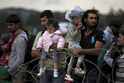 Macedonia, duri scontri polizia-migranti 13
