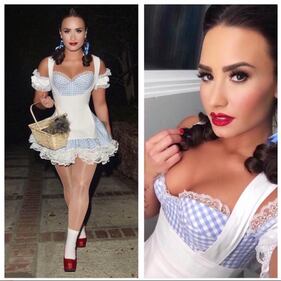 Demi Lovato, sexy trasparenze allo specchio 4