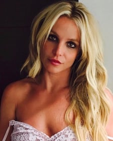 Britney Spears mozzafiato in lingerie di pizzo 2