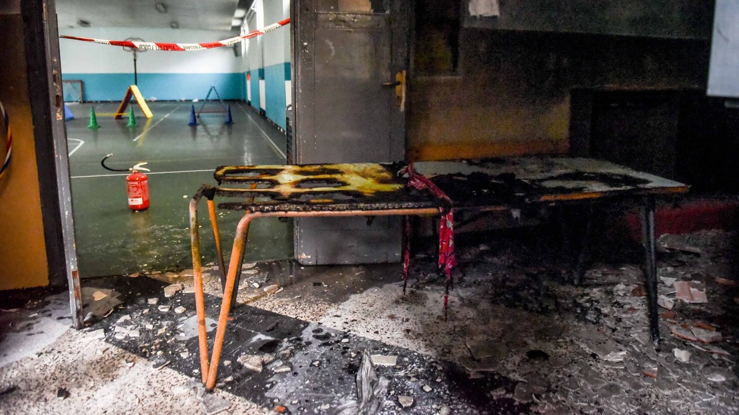 Incendio alla scuola Pascoli, è giallo