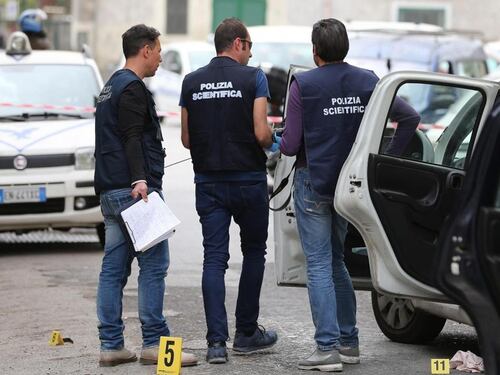 Milano, far west in piazza: spari in pieno giorno, panico fra gente
