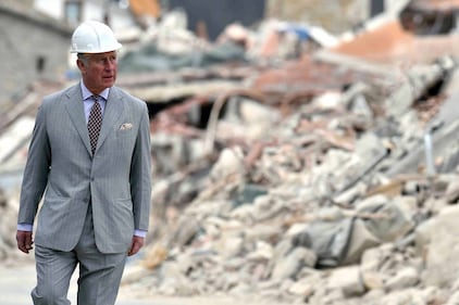 Amatrice, il principe Carlo in visita nel paese distrutto dal terremoto 1
