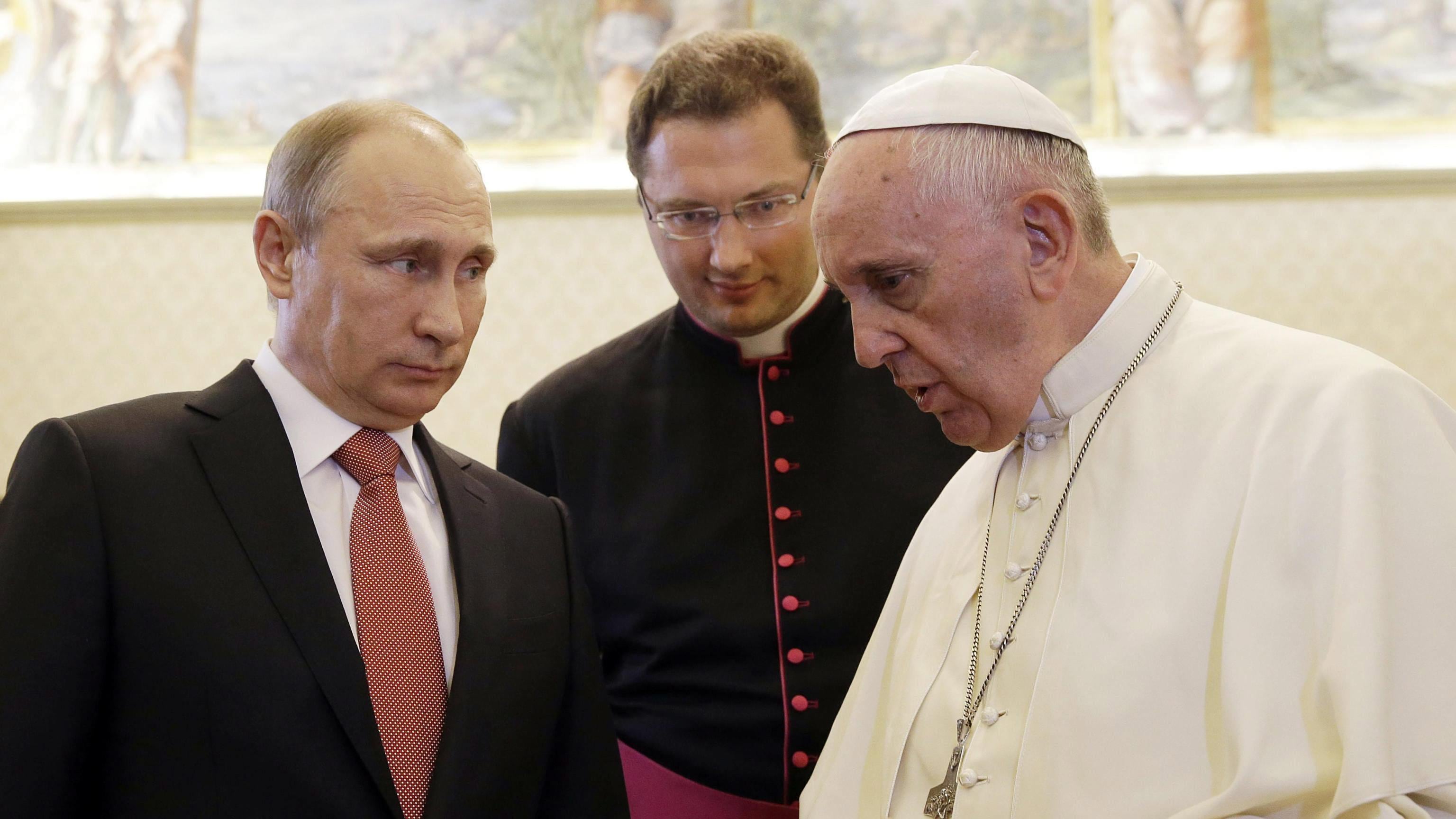Ucraina, il Papa richiama Putin: "Occorre sforzo per la pace"