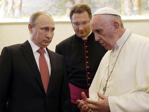 Ucraina, il Papa richiama Putin: "Occorre sforzo per la pace"