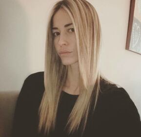 Elena Santarelli, bikini sexy contro gli hater 16