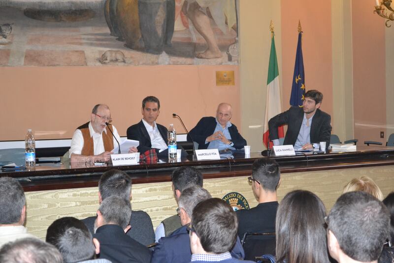 Le immagini del convegno (Santuario di San Salvatore in Lauro) 6