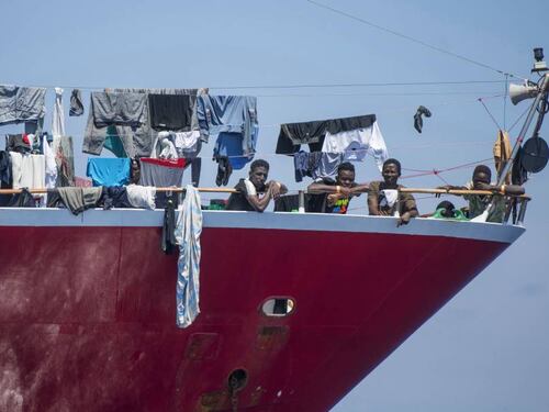 Le Ong fanno le vittime: "Ecco perché mentono"