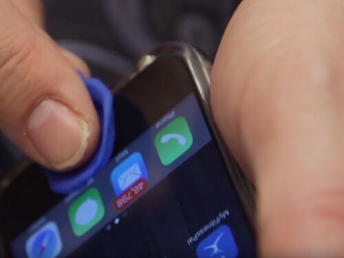 "Per sbloccare un iPhone basta il pongo"