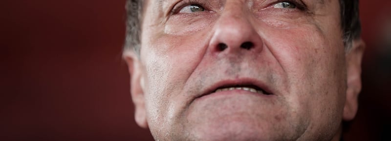 Cesare Battisti, nuovo no dei giudici alla richiesta di vedere il figlio fuori dal carcere. “Non basta che il suo legale faccia da garante”