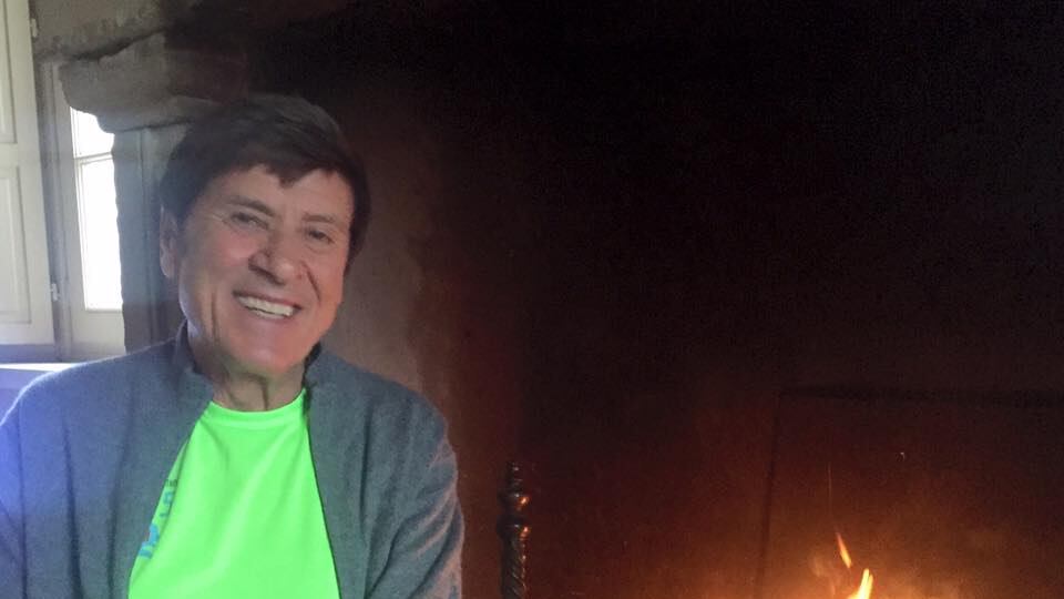 Incidente per Gianni Morandi: "Mi sono fratturato 3 costole"