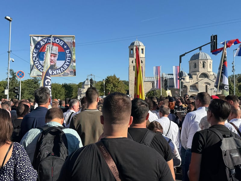Le immagini inedite del funerale del generale