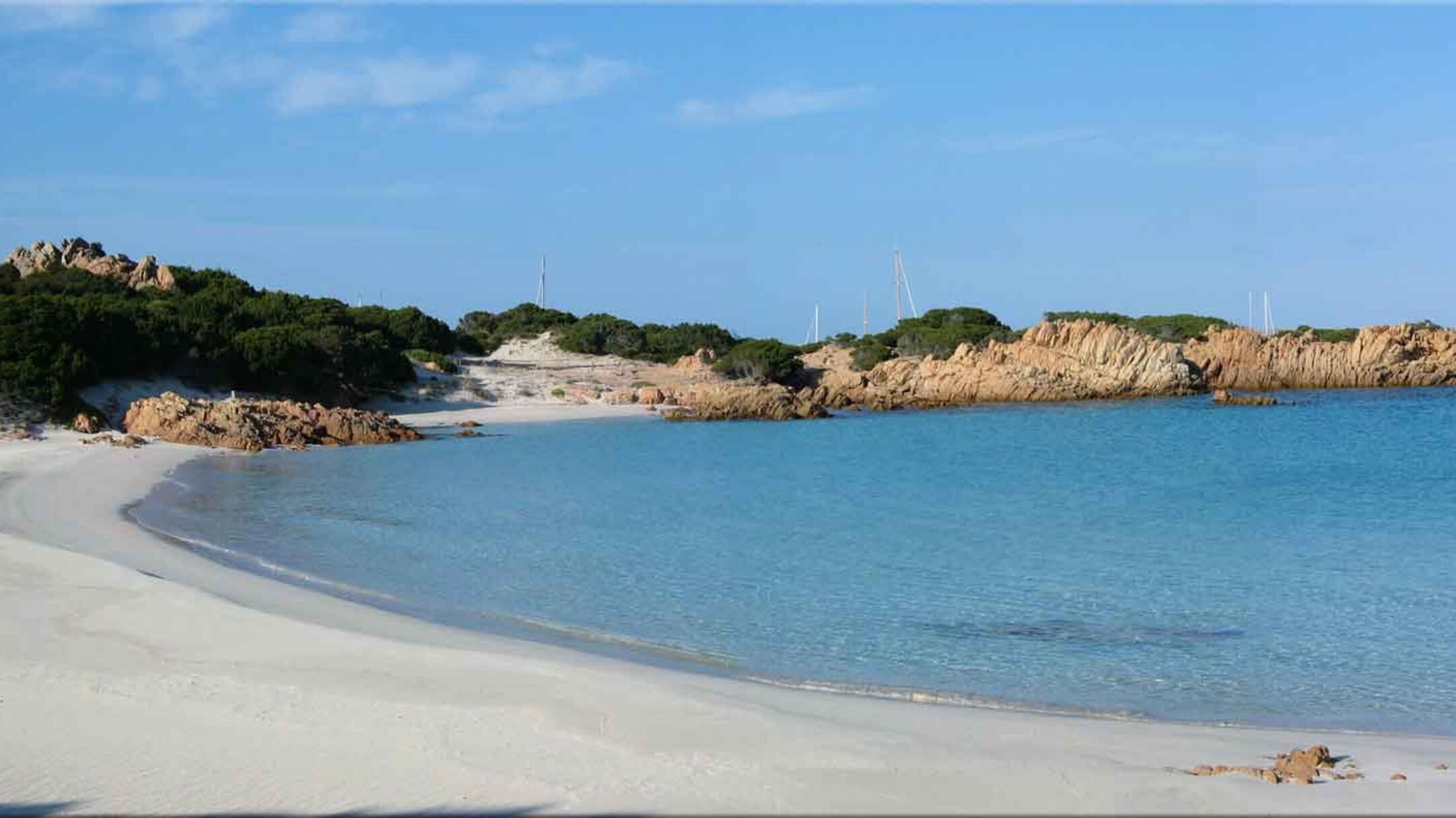 Tre milioni per la spiaggia rosa Budelli diventa neozelandese