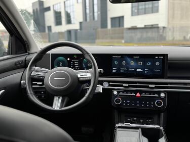 Hyundai Tucson HEV 2025: guarda la gallery del SUV più razionale in commercio 17