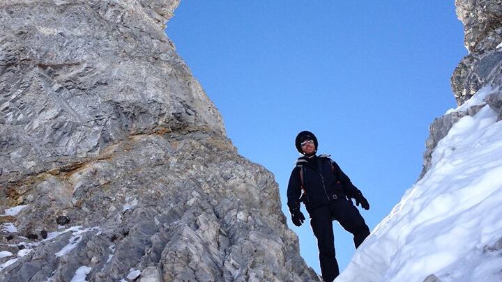 "Attenti ai rischi di code", ma muore anche lui sull'Everest