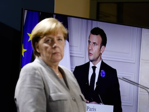 Macron prende a schiaffi Conte Quella mossa che umilia l'Italia
