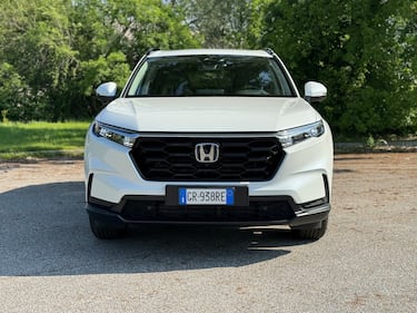 Honda CR-V: guarda la gallery del nuovo SUV ibrido 4x4 dagli ottimi consumi 4