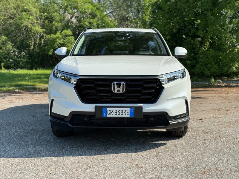 Honda CR-V: guarda la gallery del nuovo SUV ibrido 4x4 dagli ottimi consumi 4