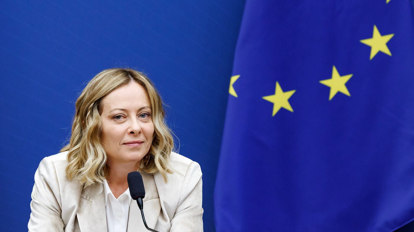 Meloni "nuova regina d'Europa". Le Parisien incorona il premier