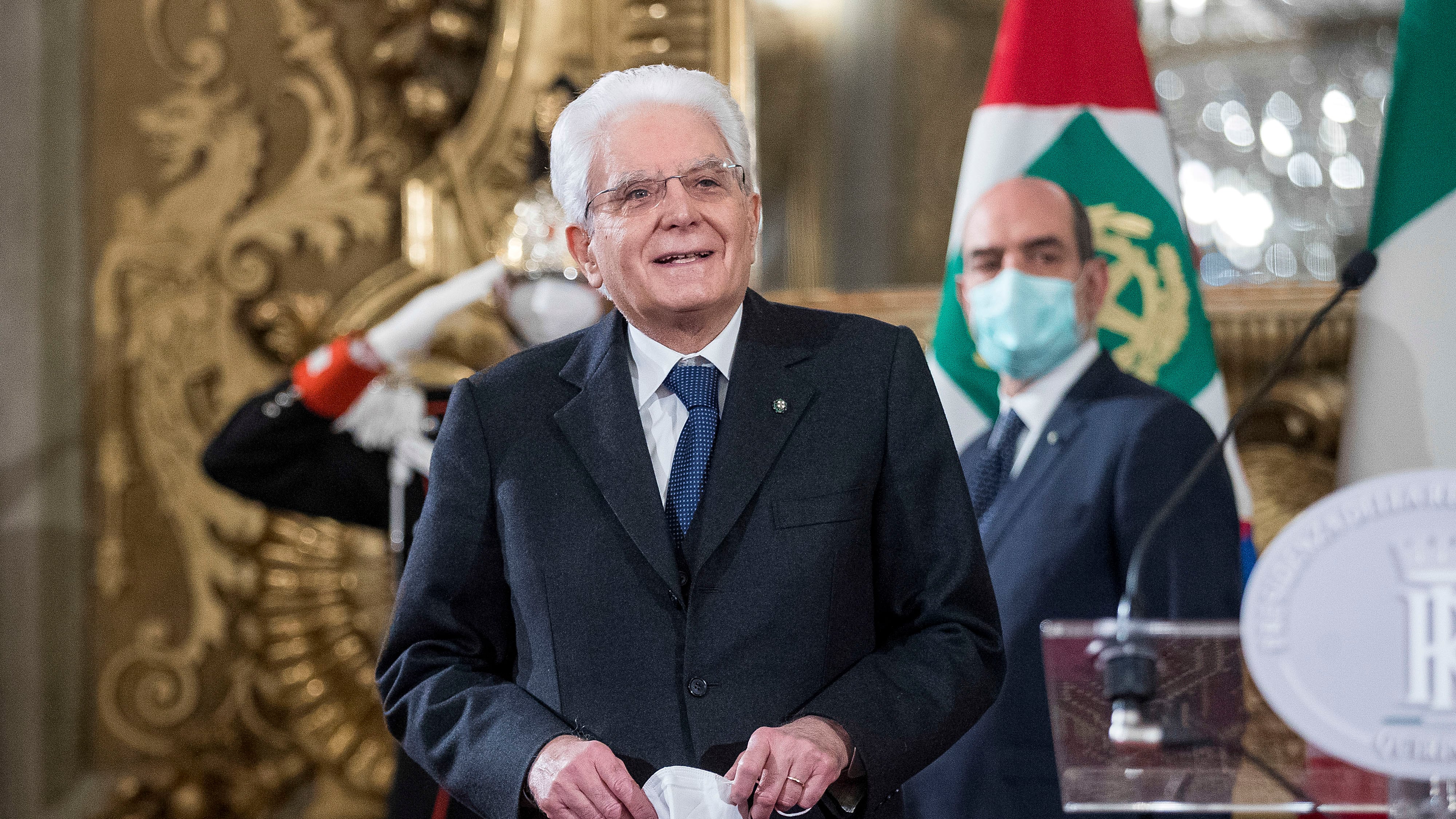 Mattarella: "Se serve ci sono"