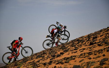 In Marocco si corre la Titan Desert, la gara per mountain biker nel deserto 3