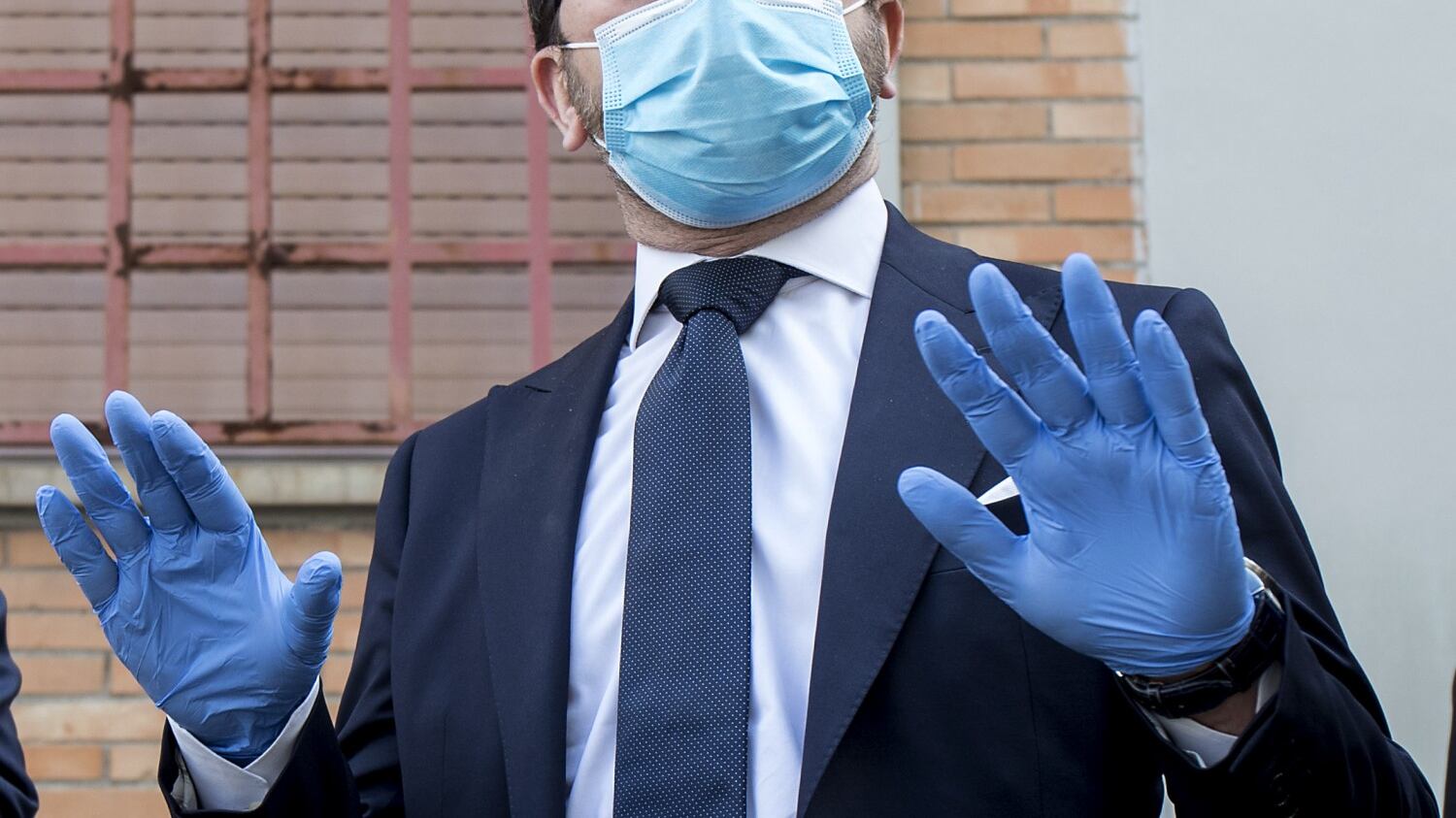 Delrio avvisa i renziani: "Crisi di governo con sfiducia a Bonafede"