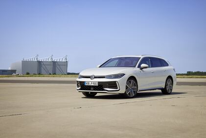 Volkswagen Passat: guarda tutte le foto 13