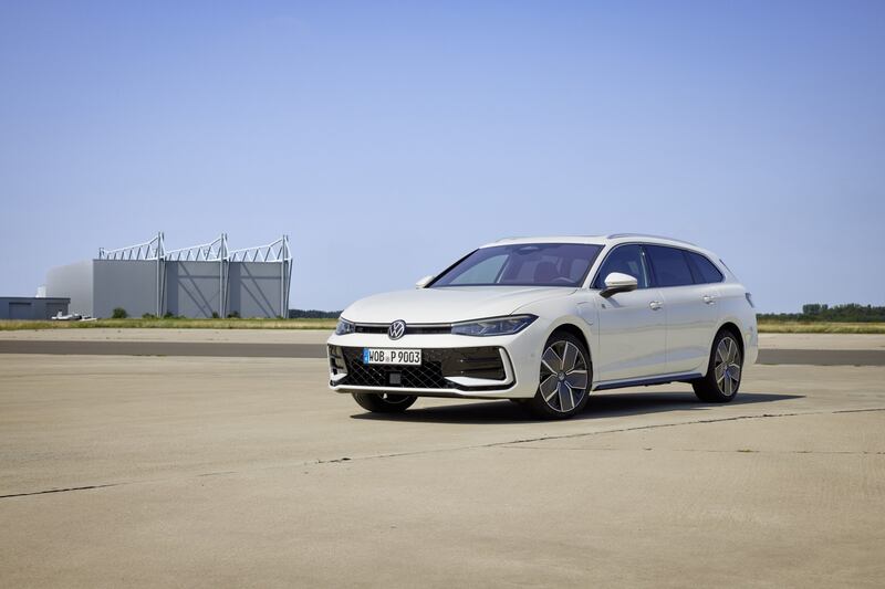 Volkswagen Passat: guarda tutte le foto 13