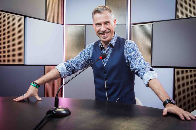 Gabriele Corsi nello studio di "Deal With it - Stai al gioco” 2