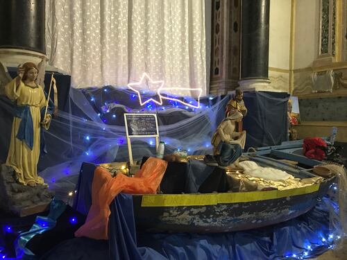 Palermo, il presepe sul barcone