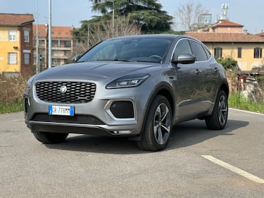 Jaguar E-Pace P300e PHEV: guarda la gallery del SUV premium plug-in 1