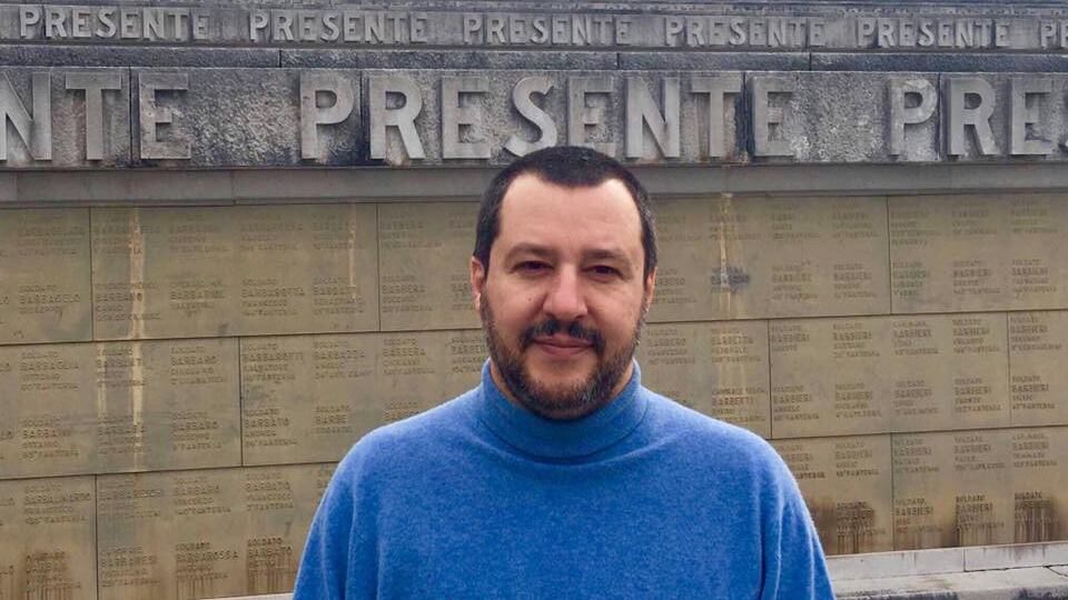 Salvini scopre gli insulti dopo essersi preso del Dudù