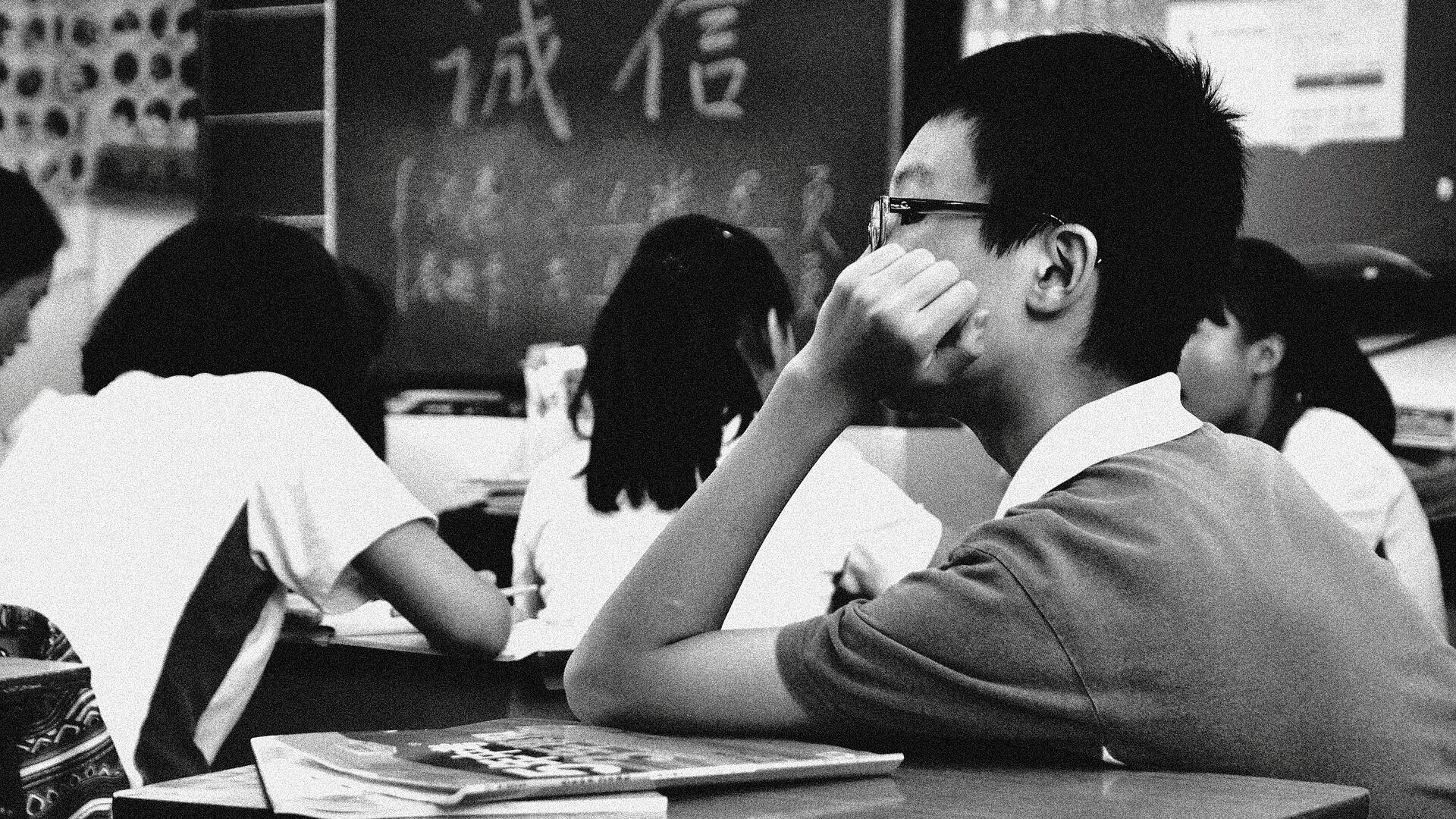 Maestro isola studente malato di cancro, crede sia contagioso