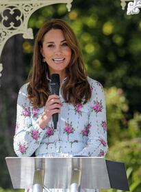 Kate Middleton circondata dai bimbi: foto 10