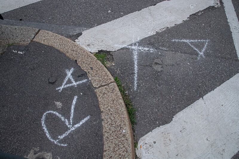 Ciclista investito da una moto a Milano: è gravissimo 4