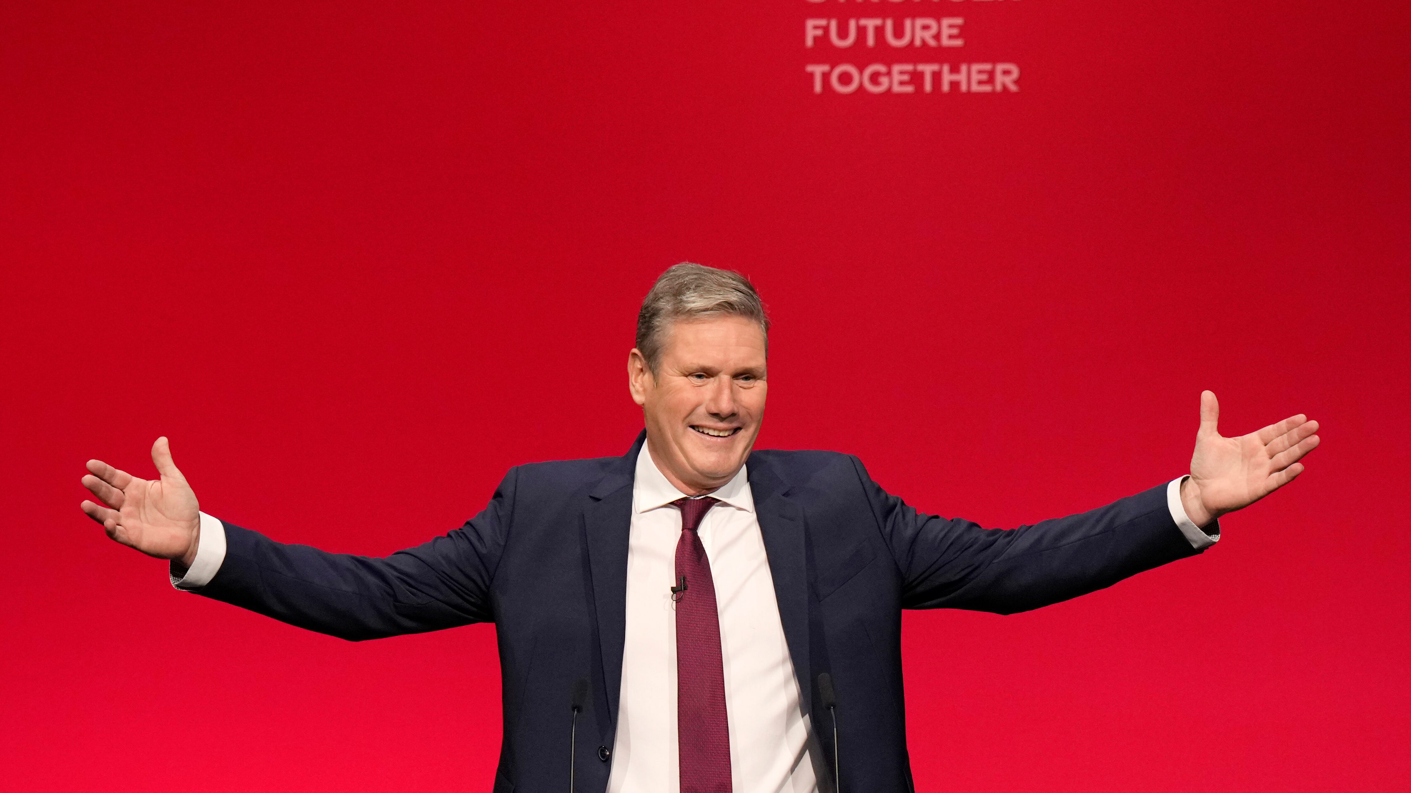Starmer verso Downing Street: ecco cosa dovrà fare nei primi 100 giorni