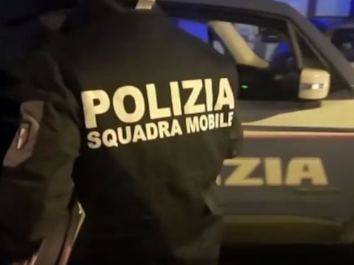 Paura in villa a Bergamo, banditi fanno irruzione in casa dell'imprenditore: domestici picchiati
