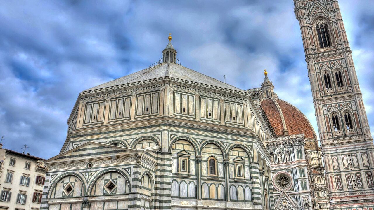 Turismo, il ministro Santanchè riunisce a Firenze i protagonisti del settore