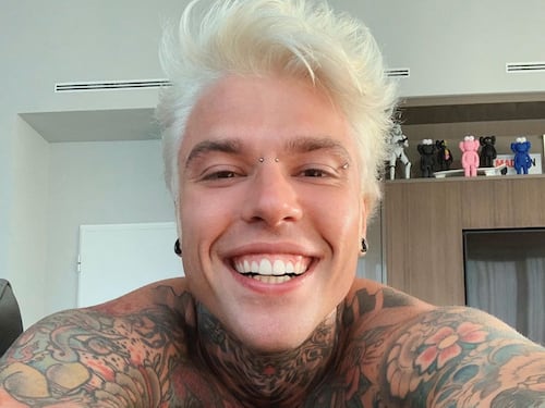 Fedez risponde a Tiziano Ferro: "Io e l'omofobia su binari paralleli”