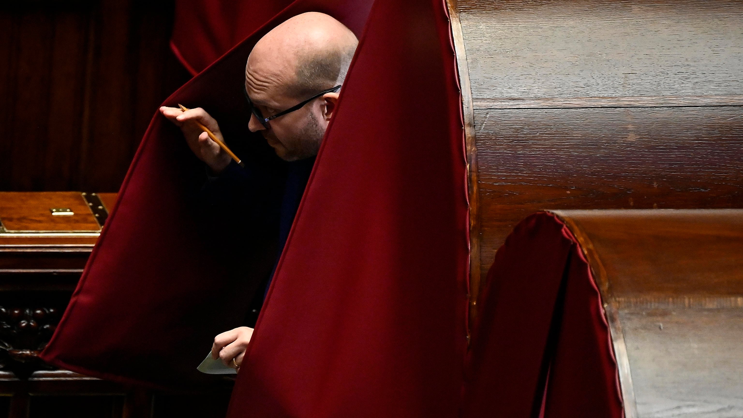 "Chi si accoppia con tali personaggi...". L'attacco choc della giornalista del Fatto alla moglie di Fontana