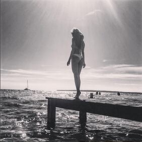Gracia De Torres, topless a Formentera 9