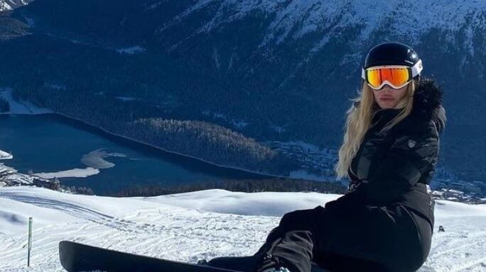 Ilary Blasi fa sul serio: fuga romantica sulla neve col nuovo fidanzato