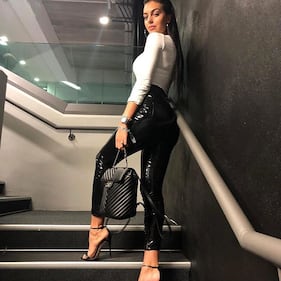 Georgina Rodriguez sempre più seguita su Instagram: gli scatti di lady Ronaldo 4
