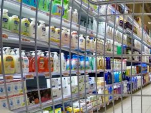 Ladre romene rubano al Carrefour e nascondo refurtiva nel passeggino