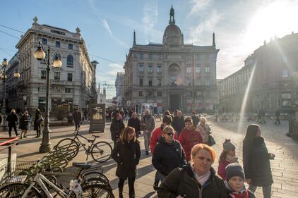 Caldo e sole a Milano per il giorno di Santo Stefano 7