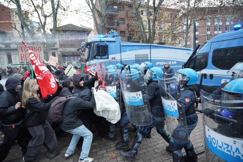 corteo Torino Askatasuna
